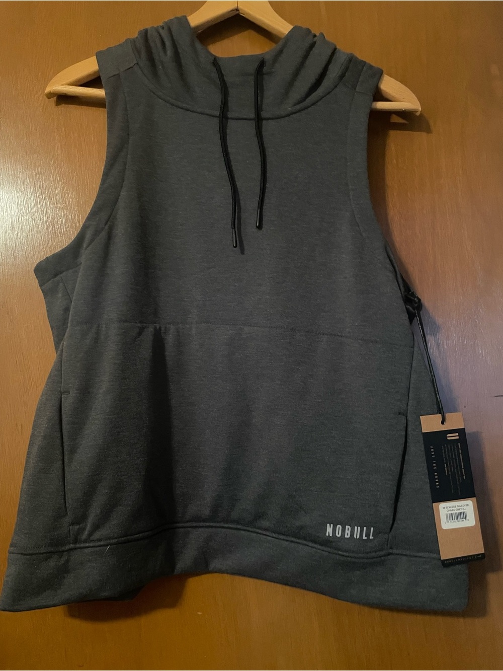 NOBULL NWT Women’s Microplush Sleeveless Hoodie Vest Size Large